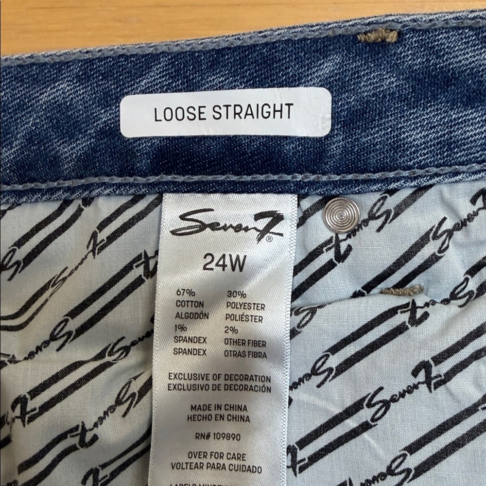 NWT Size 24W Seven7 Loose Straight Jean - Picture 9 of 9